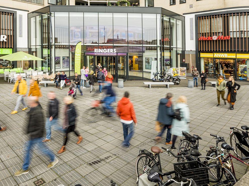 AM zet grote stap in ontwikkeling Ringers Winkelcentrum met feestelijke opening