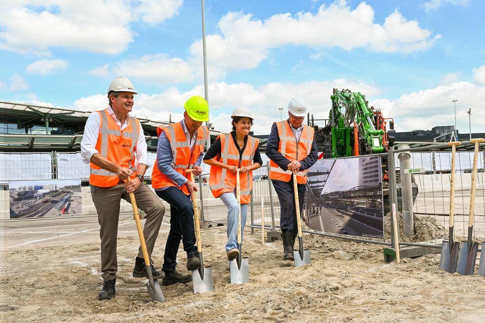 Opening Schiphol 